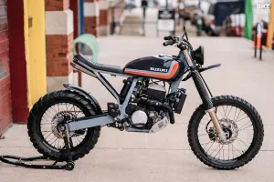 Một chiếc DR-Z400 cho đường phố Chicago (USA)