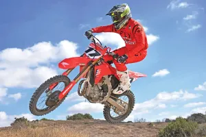 Đánh giá chi tiết Honda CRF450RWE 2025 Works Edition: Đẳng cấp xe đua chuyên nghiệp